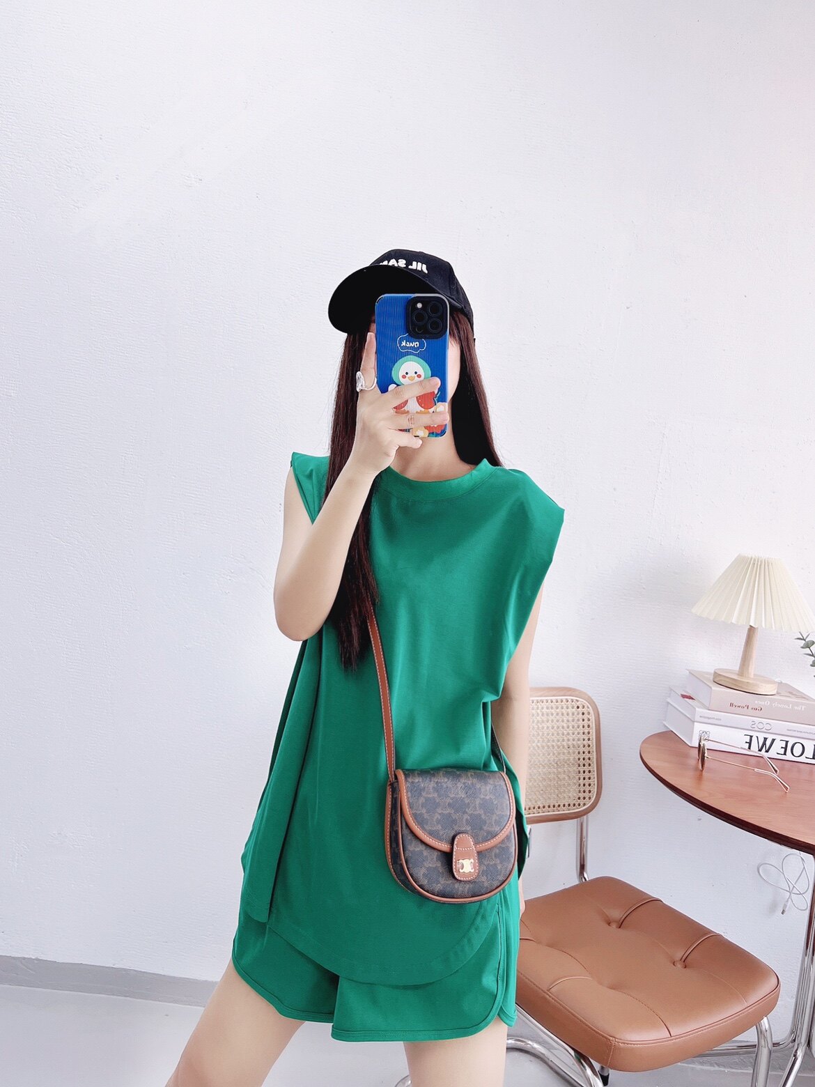 眷顾*时尚无袖套装女2022夏季新款垫肩上衣 裤松短裤两件套套装