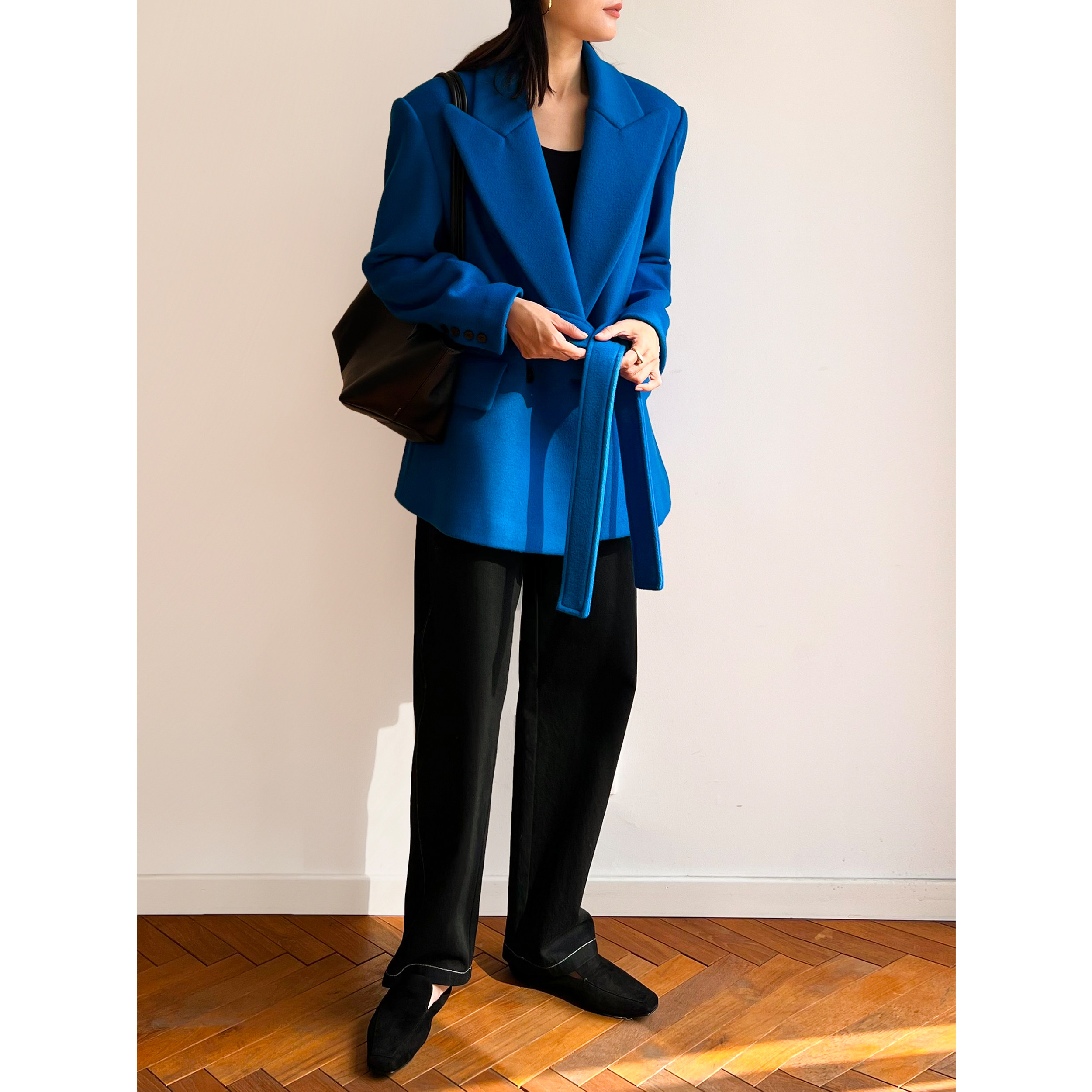 戗驳领廓形直身束腰西装