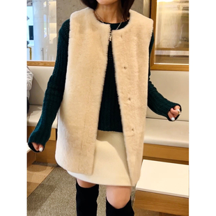 Plain 西班牙Ladoma白色直毛拉贡马甲 Sight