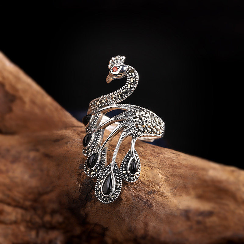 本命年足银饰品哑光精工工艺泰银开口黑玛瑙女士孔雀戒指礼物