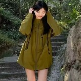 苔藓绿色