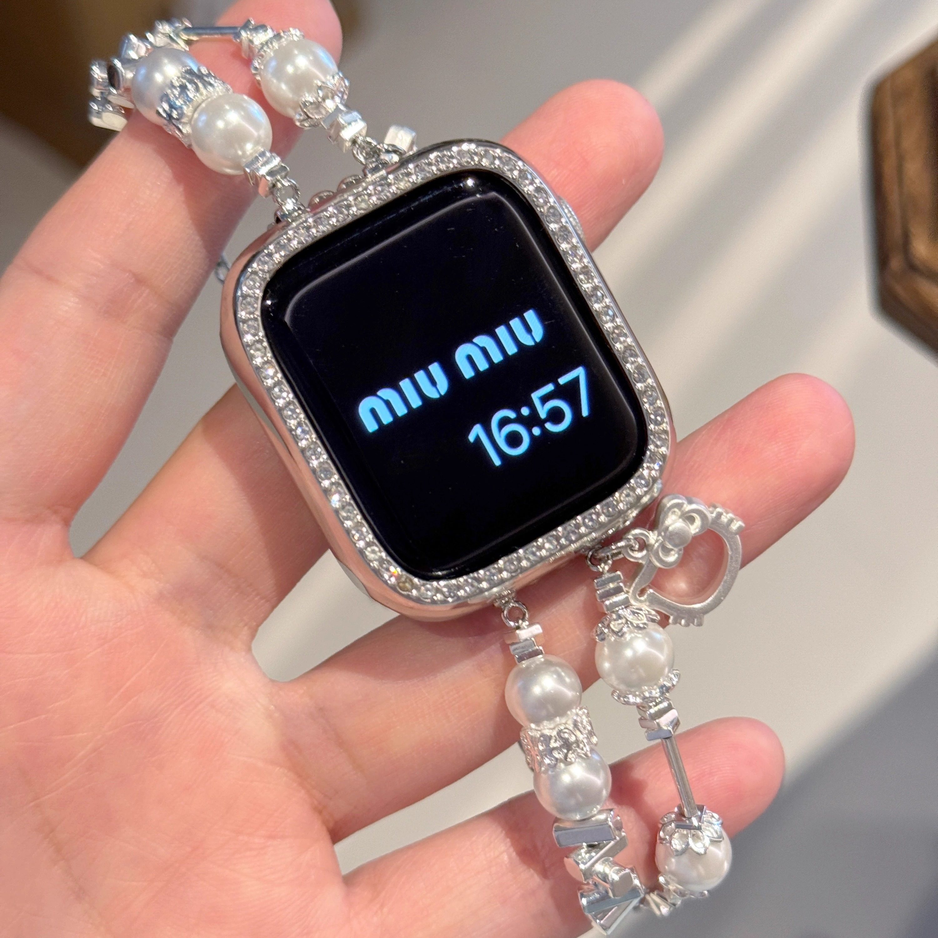 适用苹果手表带apple watch11小众KT珍珠手链钻壳iwatch9SE女FIT4