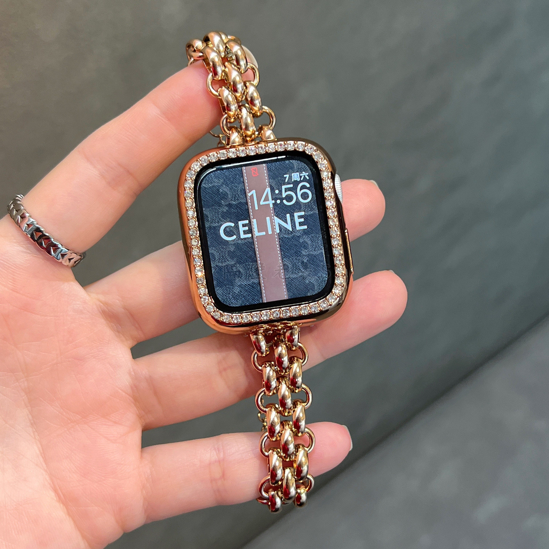 适用苹果手表表带金属链条apple watchs87se65精致镂空百搭简约女