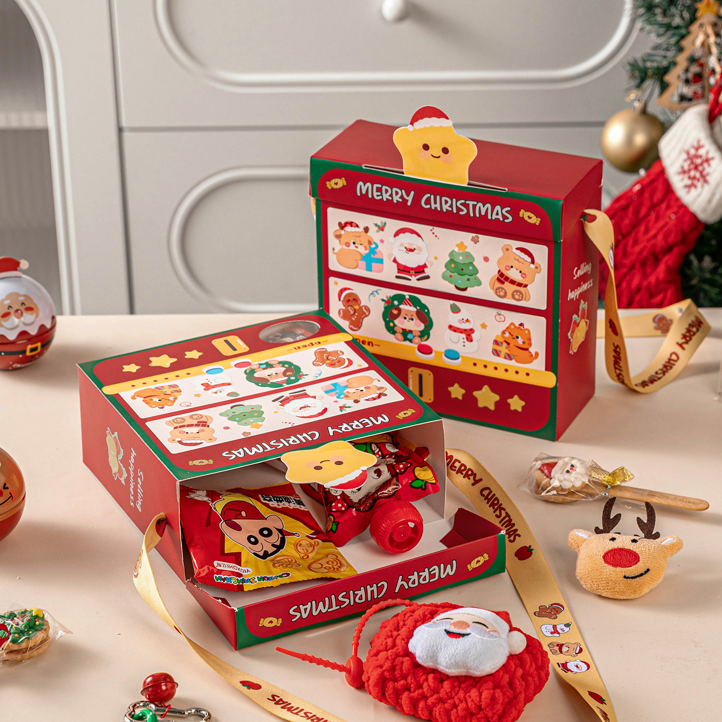 圣诞礼盒2025新款儿童卡通背带手提盒创意立体送伴手物耶节大容量