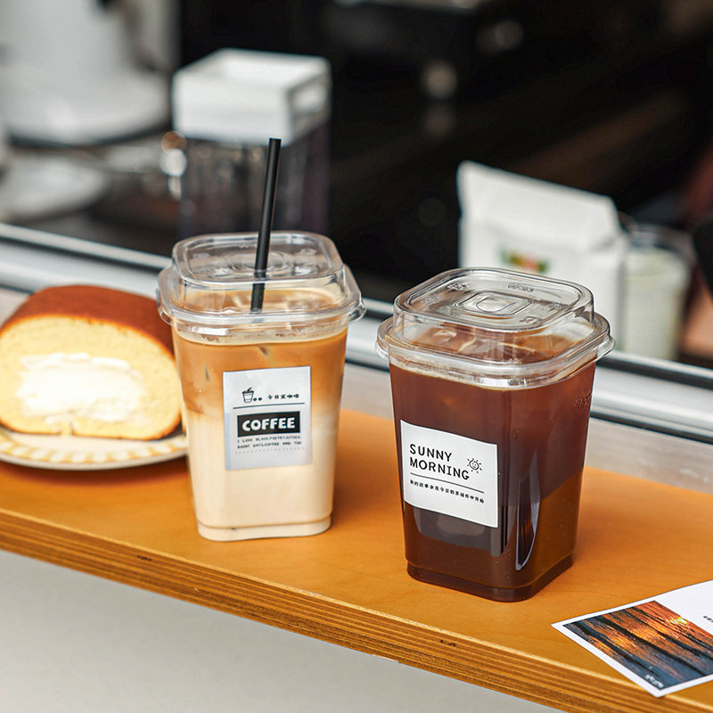 一次性咖啡杯子带盖的奶茶杯加厚家用食品级塑料外出携带饮品料透
