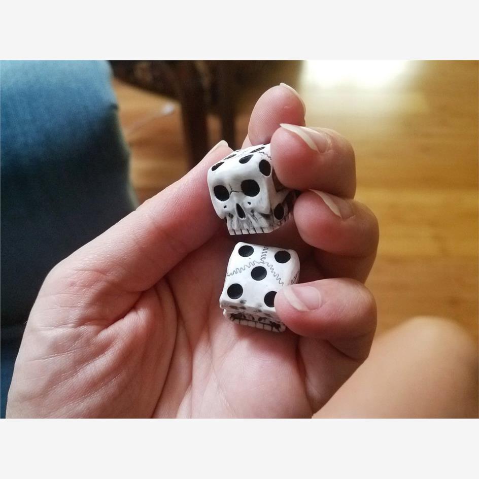 新款白色骷髅骰子游戏新