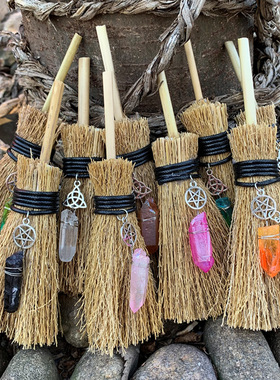 wish爆款车载挂件cca女巫