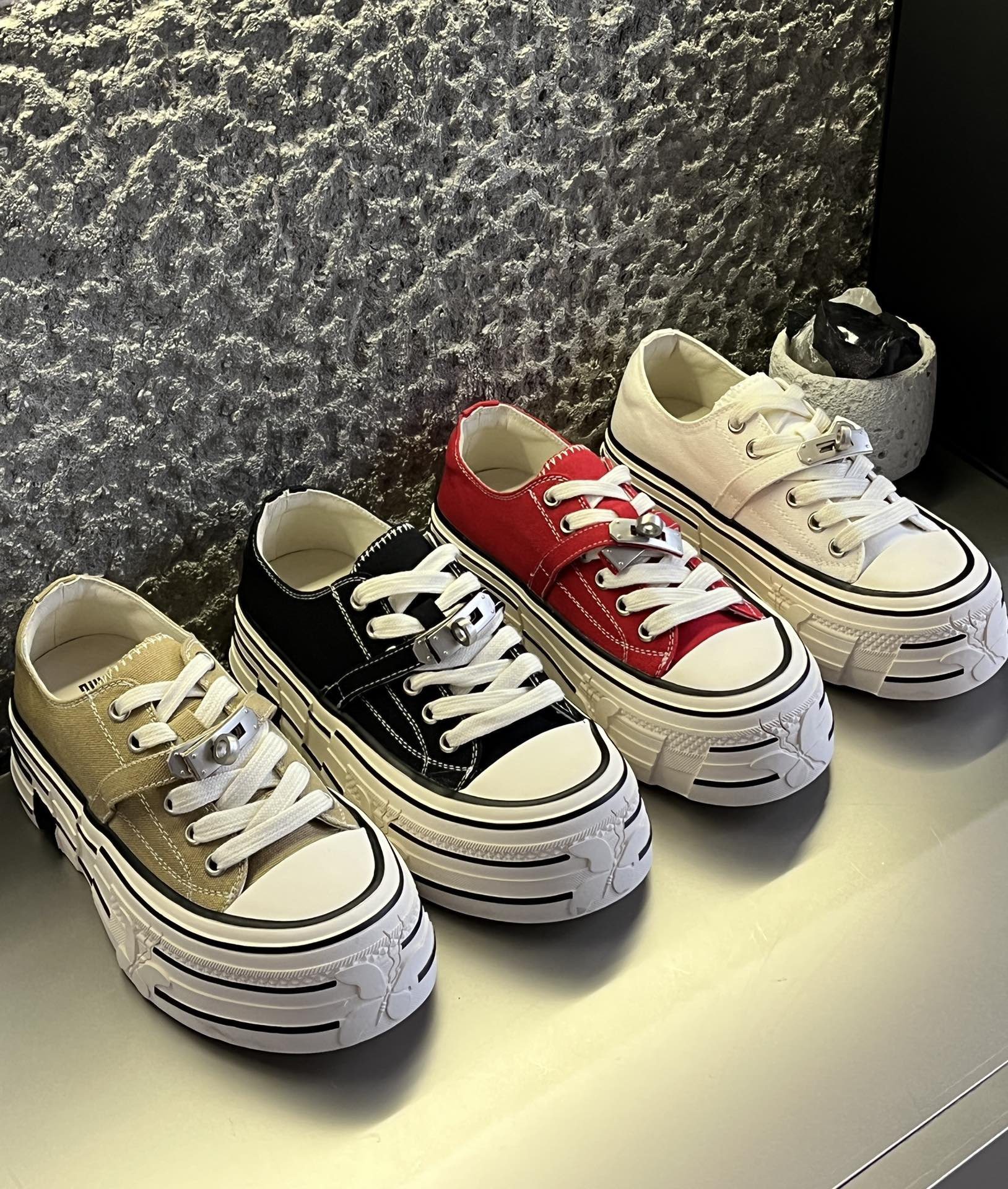 2026早春新款厚底增高帆布鞋女百搭休闲板鞋ins潮小众设计感单鞋,女鞋,帆布鞋,淘宝优惠券,粉丝福利购,淘宝优惠卷