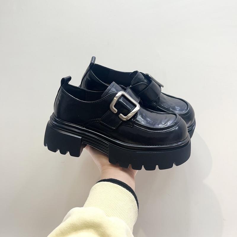 2025春季新款英伦风增高粗跟厚底小皮鞋女皮带扣魔术贴圆头乐福鞋