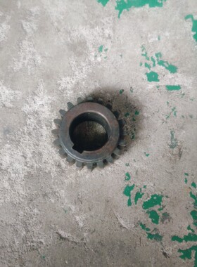 上海-黄山皖南宿5迁X57-3 X73C铣床配件立铣头大小齿轮莫氏轴车床