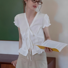 法式收腰a摆短袖上衣白色系带v领泡泡袖荷叶边显瘦气质衬衫女夏季