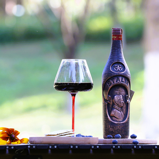 格鲁吉亚陶罐红酒斯大林半甜红葡萄酒 原瓶原装进口彩陶陶瓷红酒