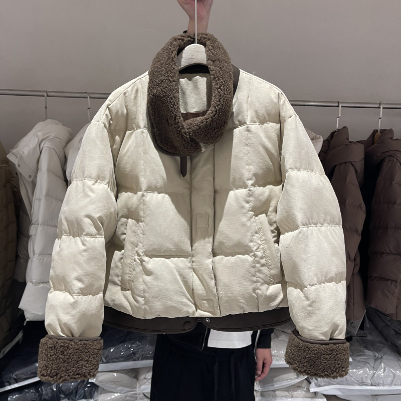 欧货2025冬装新款韩版设计感羊羔毛毛领短款羽绒服女白鸭绒外套潮,女装/女士精品,羽绒服,淘宝优惠券,粉丝福利购,淘宝优惠卷