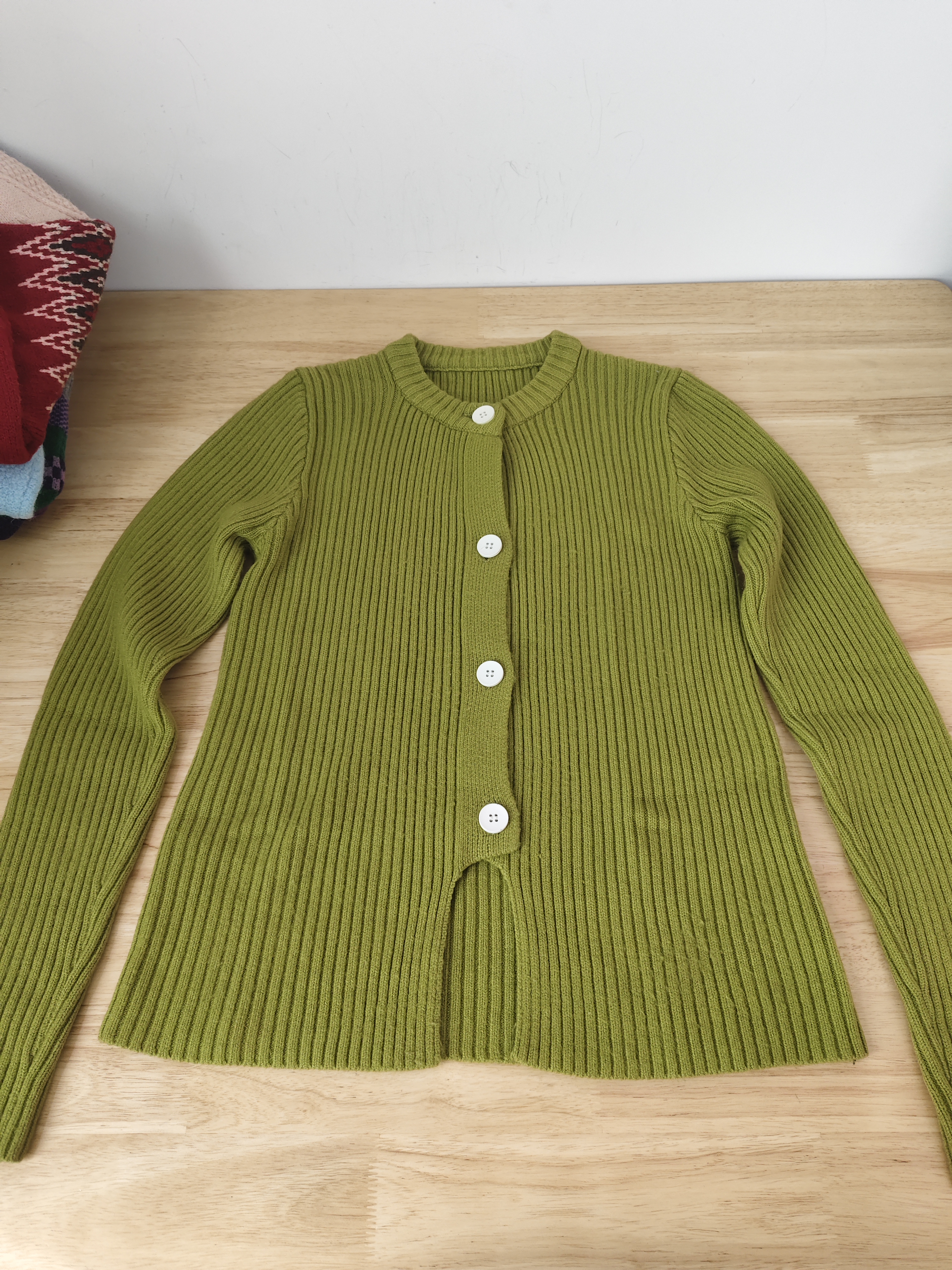 特价清/好看的草绿色针织开衫女秋冬修身毛衣外套 胸围84 衣长58