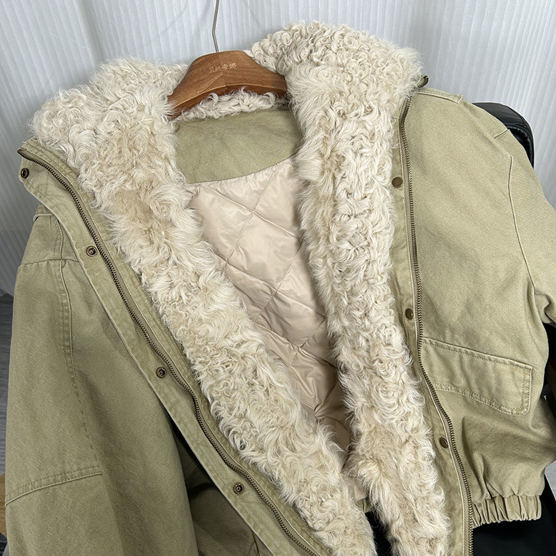 90白鹅绒女款军绿色派克服