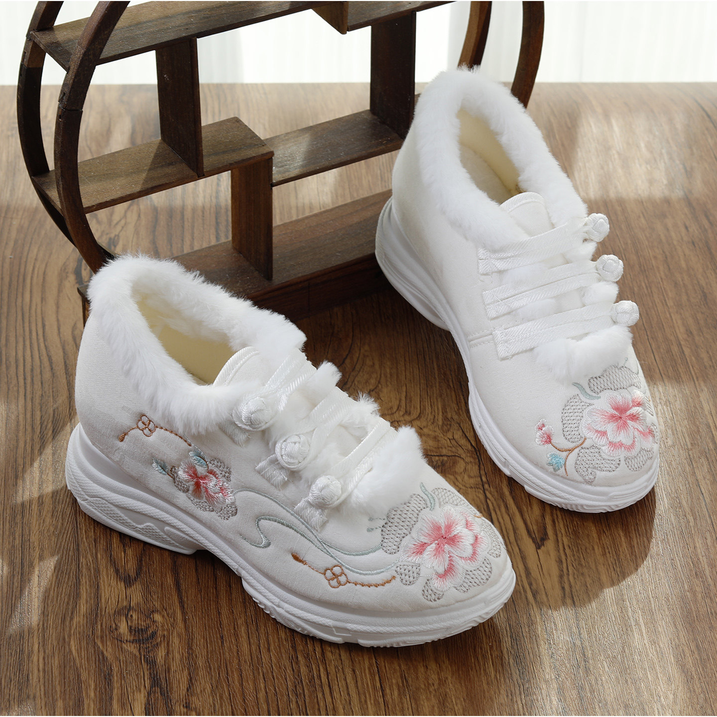 民族风秋冬老北京棉鞋绣花毛口加绒加厚软底运动鞋配汉服休闲低帮,女鞋,绣花鞋,淘宝优惠券,粉丝福利购,淘宝优惠卷