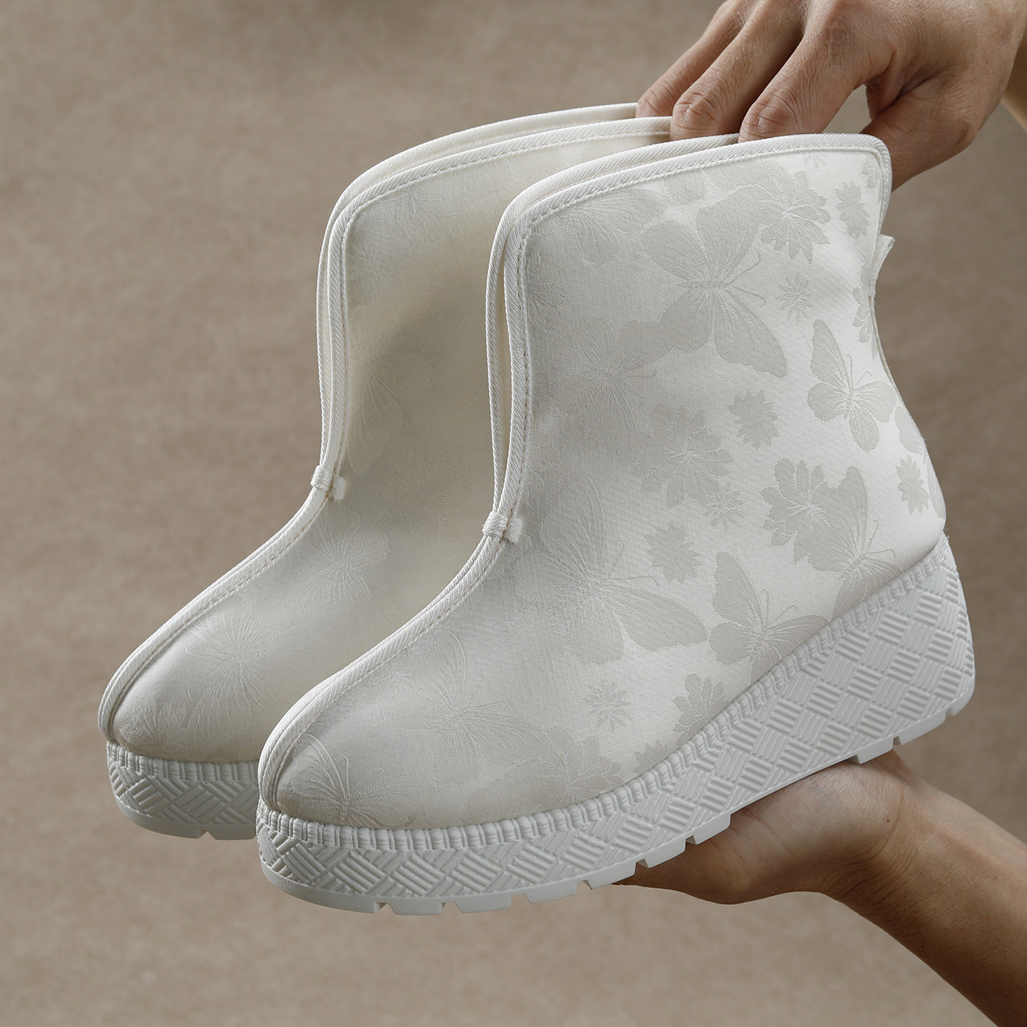 2025冬季民族风加绒布鞋内增高老北京中式汉服旗袍百搭休闲古装靴,女鞋,时装靴,淘宝优惠券,粉丝福利购,淘宝优惠卷