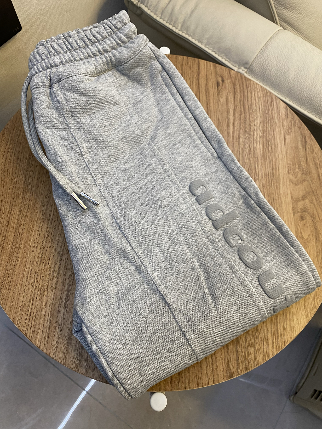 儿童加绒加厚运动裤卫裤特价福利款