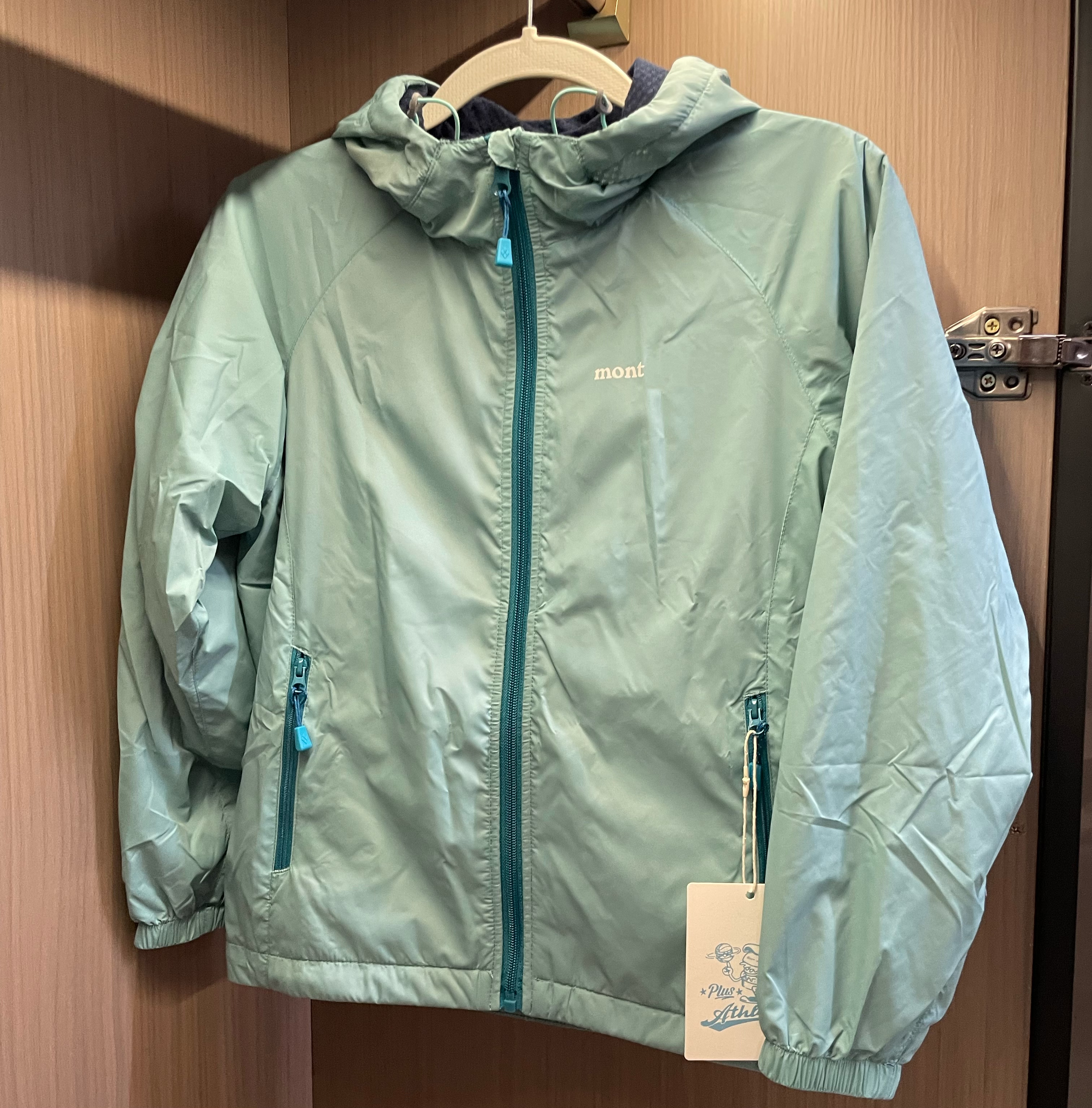 日系儿童户外轻量露营防风防水软壳冲锋衣外套男女童双层风衣童装