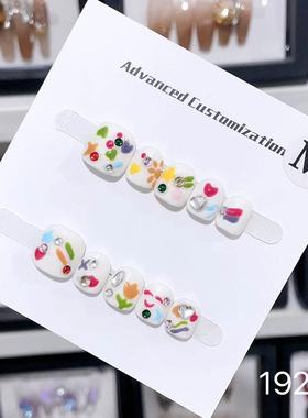 小学生穿戴甲6-12岁儿童短款美甲2025春夏可爱彩绘带钻假指甲贴片