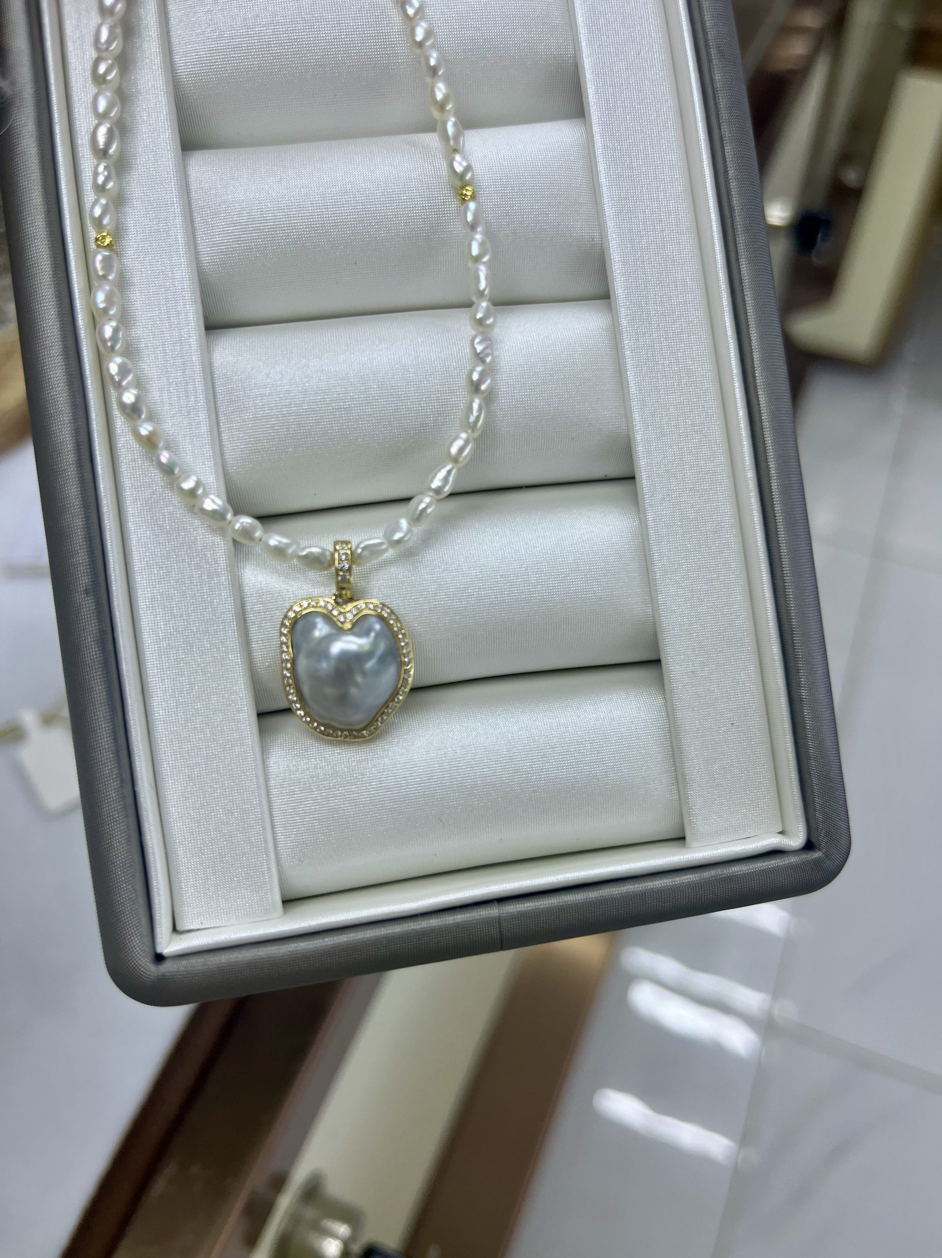 澳白keshi18k金镶钻包边万能扣吊坠异形海水珍珠时尚精致轻奢