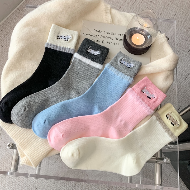外穿女士棉质刺绣中筒袜