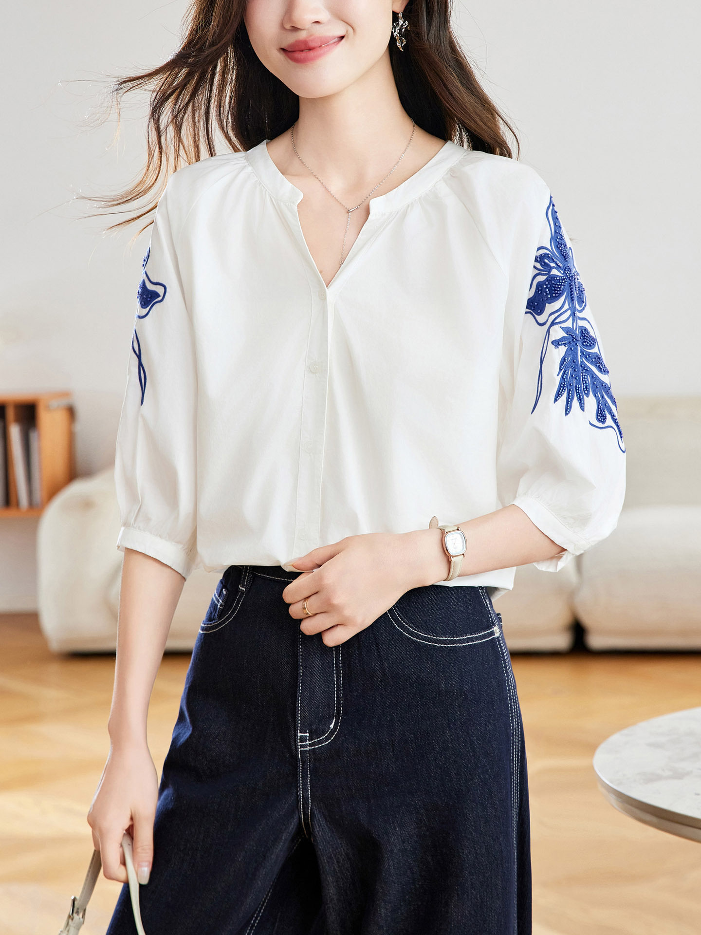 绣花白衬衫女七分袖2026年新款夏季灯笼袖宽松高级感轻奢纯棉上衣