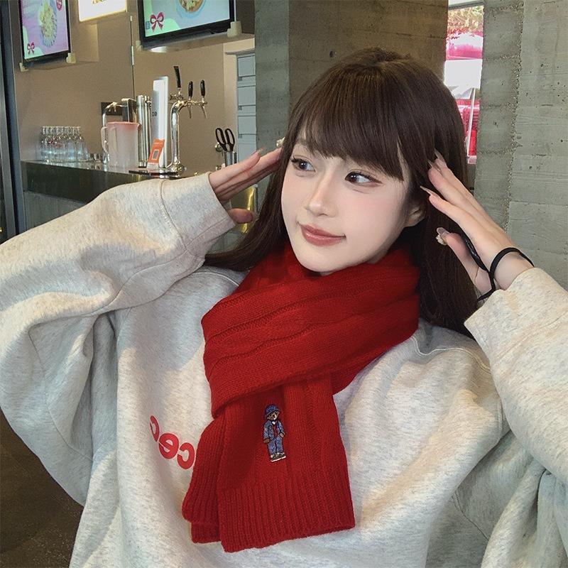 可爱小熊刺绣100%绵羊毛纯色短款围巾女冬季针织保暖羊绒围脖百搭