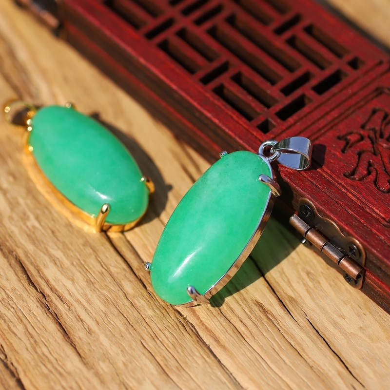 新品翡翠925银镶嵌水滴吊坠简单大方鹅蛋椭圆面玉坠挂件女送链子