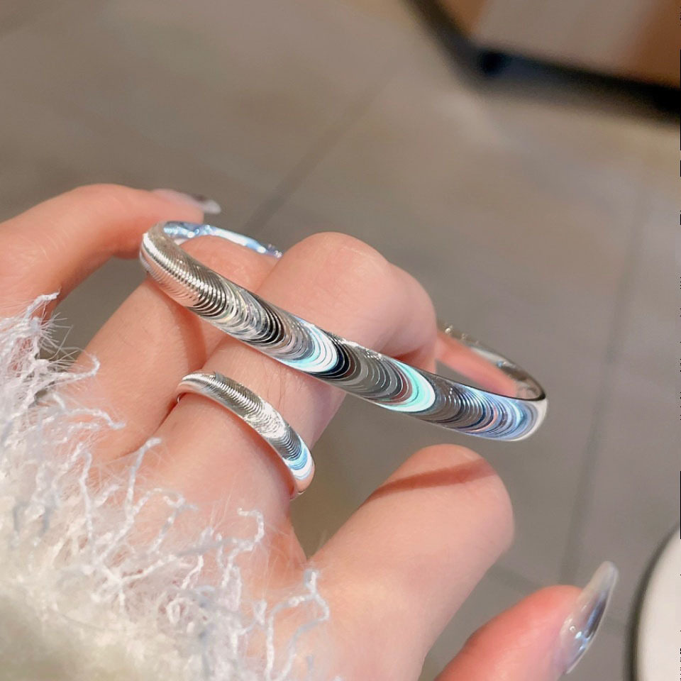 镀银猫眼拉丝手镯波浪纹两面实心手镯女时尚百搭ins风素圈首饰品