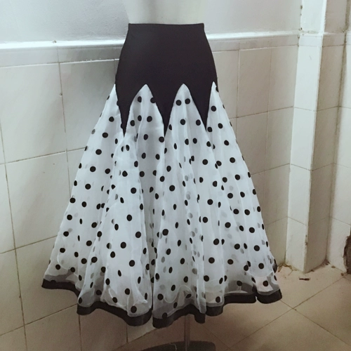 Индивидуальная новая современная танце