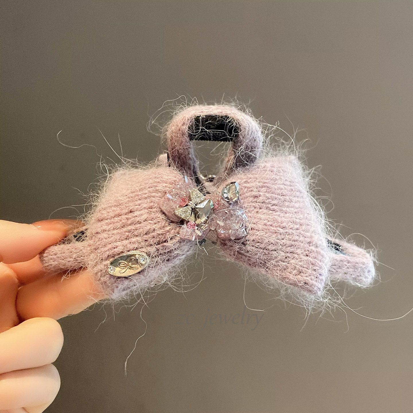 秋冬精致紫色毛线卡通闪钻小狗蝴蝶结抓夹女时尚气质后脑勺鲨鱼夹