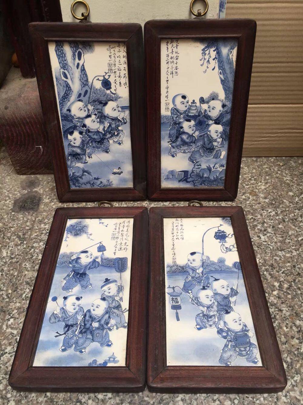 瓷板画四条屏 红木镶瓷板画青花童子闹春四条屏 工艺礼品摆饰装饰