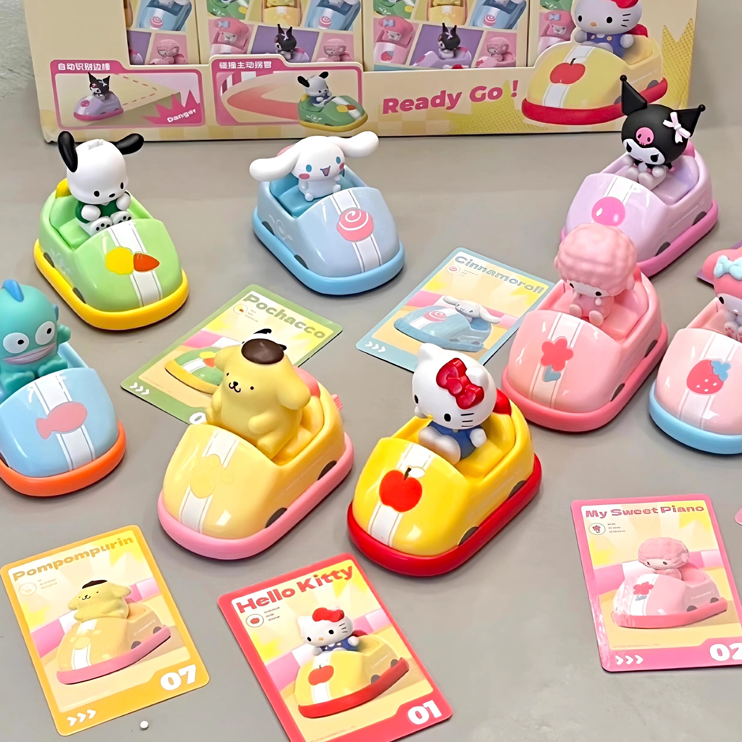 正版三丽鸥家族碰碰车系列玩乐动盲盒手办潮玩可爱少女送生日礼物