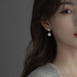韩式精致珍珠白贝母耳钉925纯银简约气质设计感女小众ins风