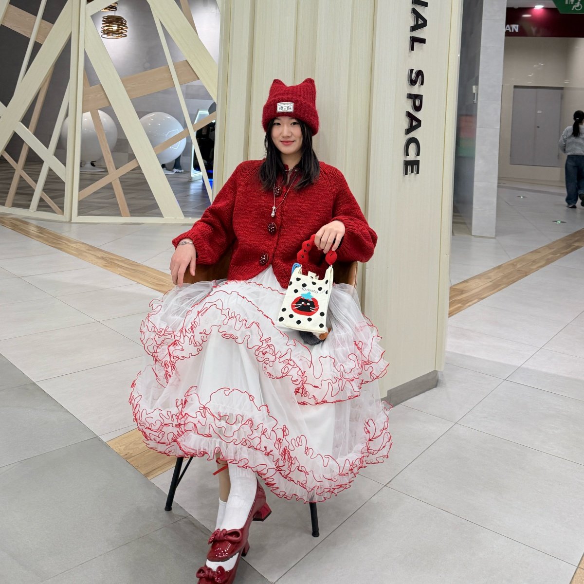 2026年新款红色花边 纱裙蛋糕裙氛围感卷边设计蓬蓬裙高腰显瘦,个性定制/设计服务/DIY,半身裙加工定制,淘宝优惠券,粉丝福利购,淘宝优惠卷