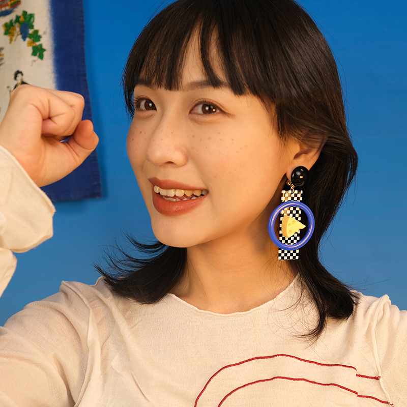 个性趣味棋盘格食物耳环bombcaca