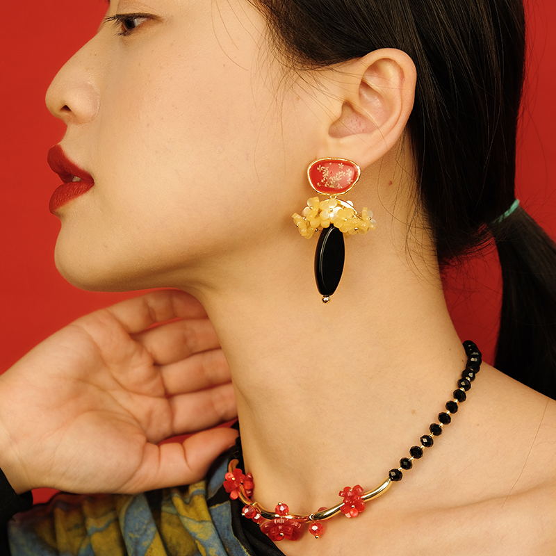 BOMBCACA飞花令系列 墨梅 原创新中式复古新年花朵气质红色耳环女