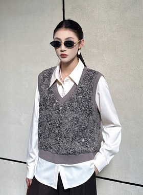 DI-SUI迪素欧货2025秋冬新品女装29035花朵针织马甲衬衫两件套