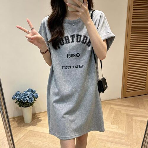 2026夏季新款灰色圆领短袖中长款连衣裙女宽松大码休闲遮肚T恤裙
