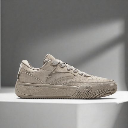 安踏2025秋冬新品欧文Hélà CODE 舒适时尚休闲潮流运动板鞋男鞋