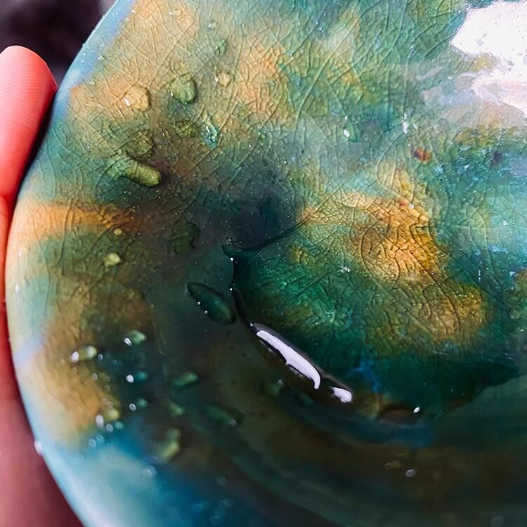 窥葵园【葵】全手工植物釉龙窑柴烧 难得一遇窑变幻彩小碟子 杯子
