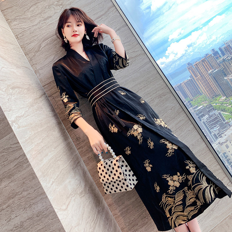 秋冬名媛气质中式复古民族女装中国风年轻款长款旗袍改良版连衣裙
