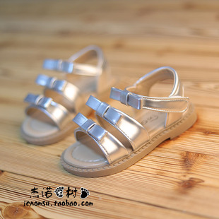 女童凉鞋洋气2025夏新款鱼嘴蝴蝶结沙滩鞋中大童夏天软底公主鞋子