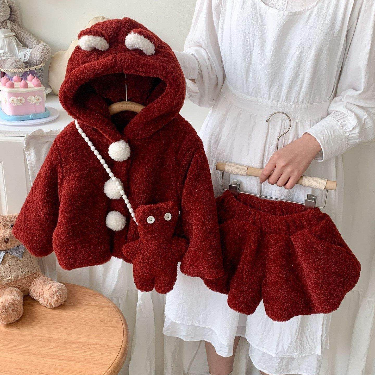 童装女宝宝套装2025冬装女童加绒球球连帽羊羔绒外套花苞裤套装潮