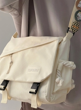 ins日系原宿复古工装斜挎包女韩国学生大容量邮差包男单肩背包潮