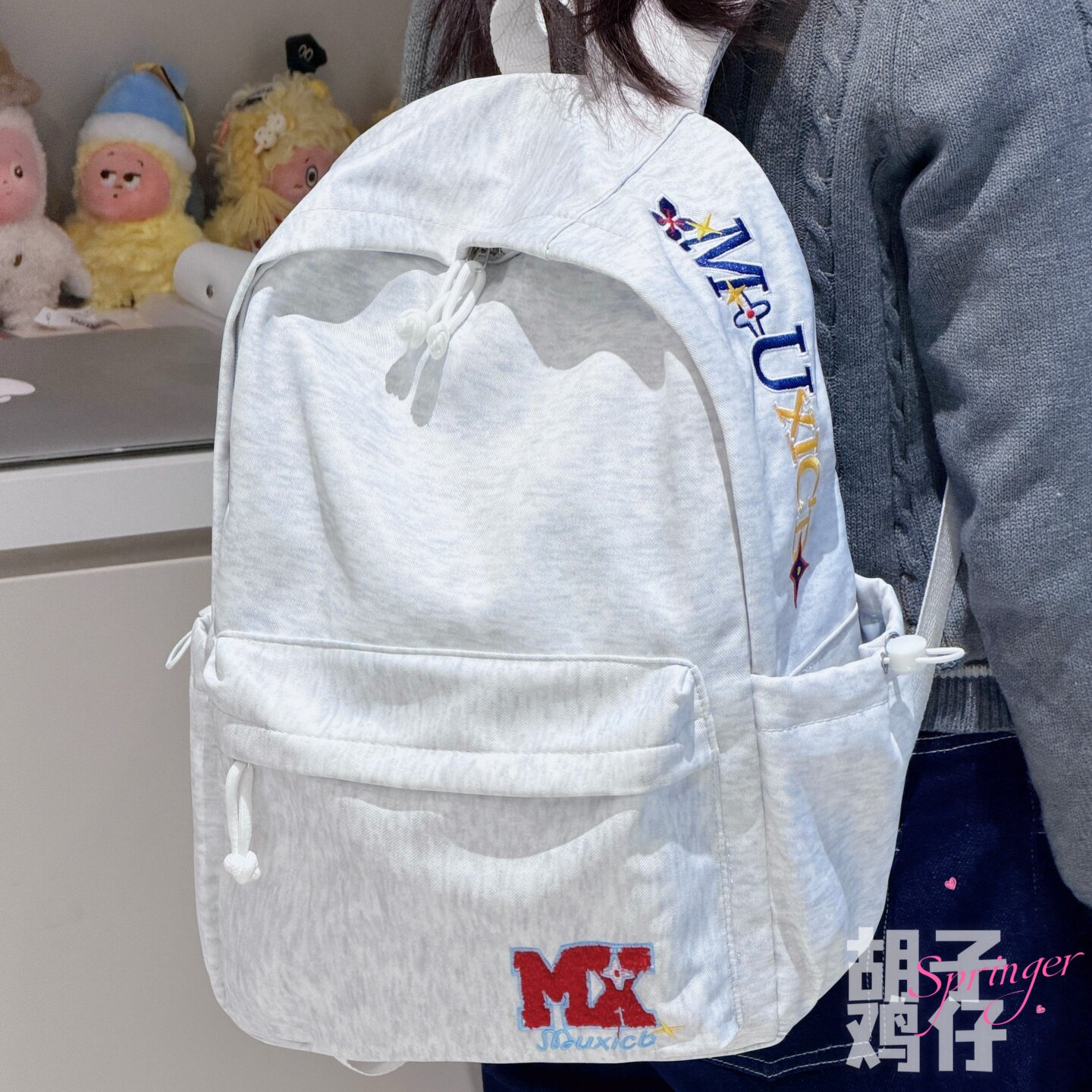 胡子鸡仔字母潮ins初高中大学生背包简约大容量休闲百搭双肩书包