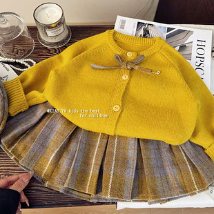 女童蝴蝶结毛衣开衫冬季女孩洋气黄色短款上衣儿童加厚针织衫外套