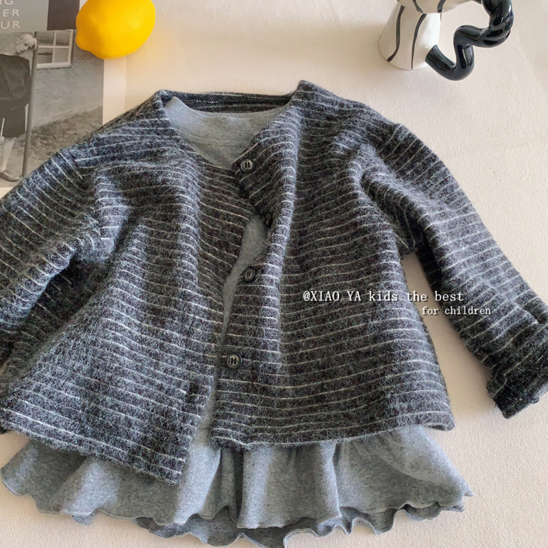 韩国女童秋季条纹针织开衫中小童宽松短款上衣宝宝洋气百搭外套