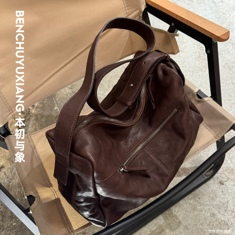 松弛感健身包本初与象斜跨通勤